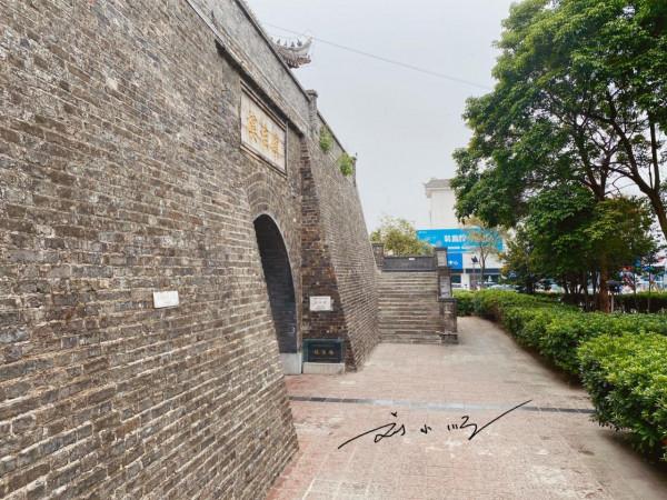 江蘇淮安的著名地標建築，曾經是淮安的中心，如今卻只能算作郊區