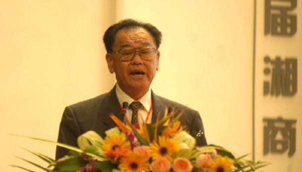 毛致用:曾主政湘贛多年,從副國級位置退休,回鄉帶村民養豬致富 毛致用:曾主政湘贛多年,從副國級位置退休,回鄉帶村民養豬致富