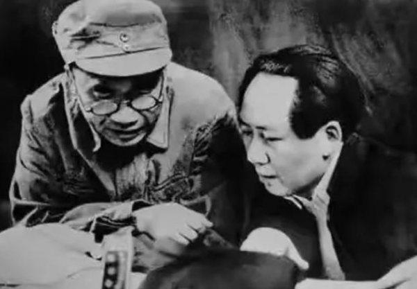 三萬紅軍被30萬敵軍包圍，偉人下令睡三天輕鬆破解，最終反敗為勝