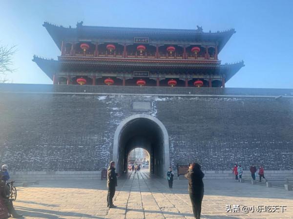 青州古鎮一日遊進入青州古城第一特色就是豎立的一座座精雕