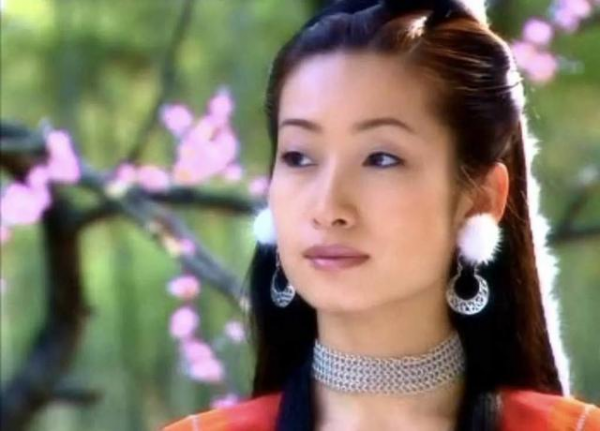 低顏周芷若、胖妲己、小龍女變小籠包，這10位演員演美人被罵不冤