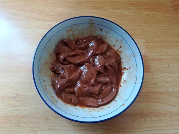 冬天吃豬肝不如吃羊肝，維生素A含量排第一，視力不好的人要多吃