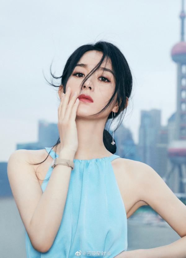 趙麗穎|原來這些照片是來自時尚芭莎的啊 趙麗穎|原來這些照片是來自時尚芭莎的啊