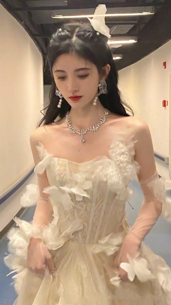 高畫質美照｜四川美少女鞠婧禕