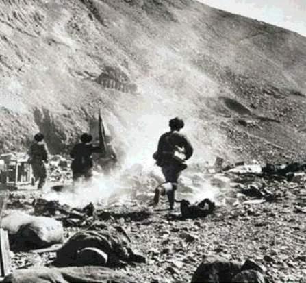 我國首枚洲際導彈發射，一個月後，位列聯合國五常