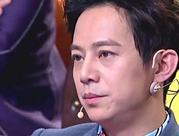 何炅錄製節目全程黑臉,性格好不代表沒脾氣 何炅錄製節目全程黑臉,性格好不代表沒脾氣