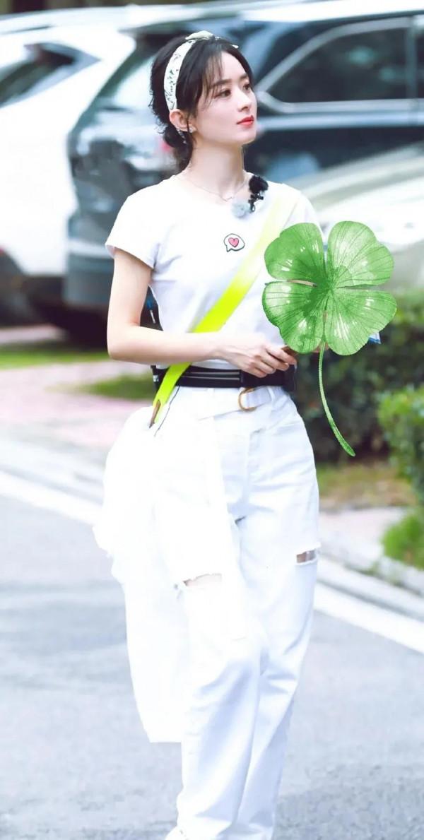 女明星穿時尚褲子，誰的穿搭好看？