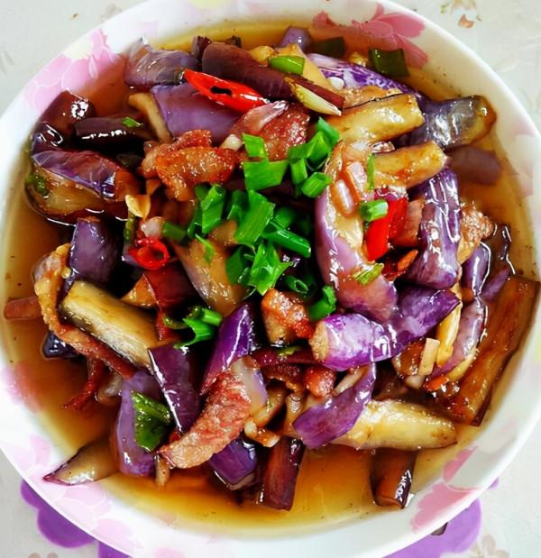 堪比“喝油”的4道家常菜，熱量是普通肉製品的5倍，很多人天天吃