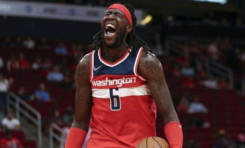 苦戰38分鐘，狂轟25分11板！洛城舊將打瘋了，湖人交易他後悔嗎