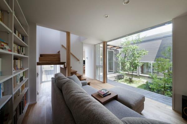 風景如畫的中庭之家