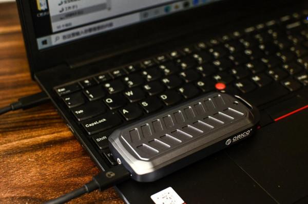 疾速讀寫、只需一瞬：ORICO USB4.0 NVMe行動硬碟盒