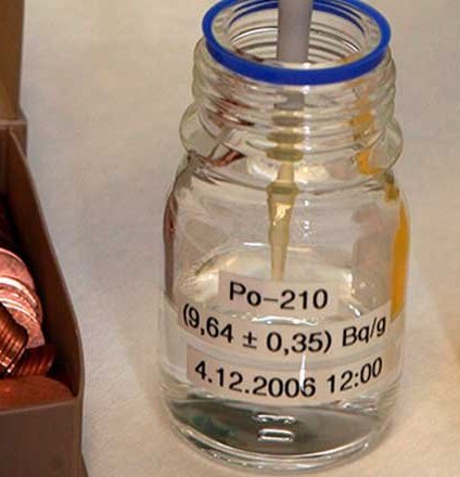 聊核彈:為什麼核彈的儲存壽命比較短?現在又是怎麼解決的? 聊核彈:為什麼核彈的儲存壽命比較短?現在又是怎麼解決的?