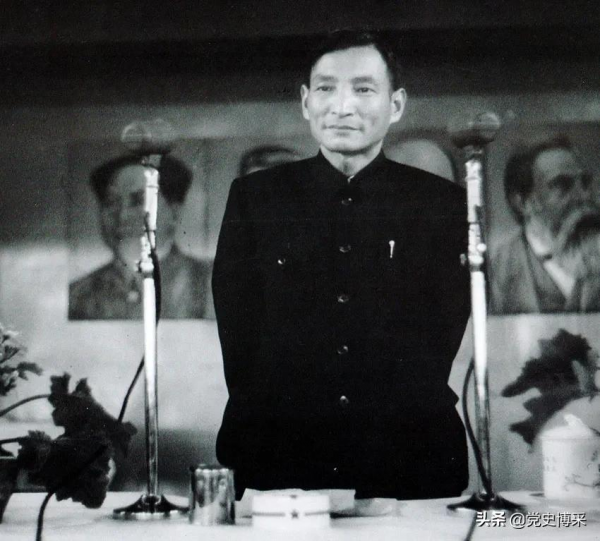 第二套人民幣，陳雲為何明確主張不與黃金掛鉤