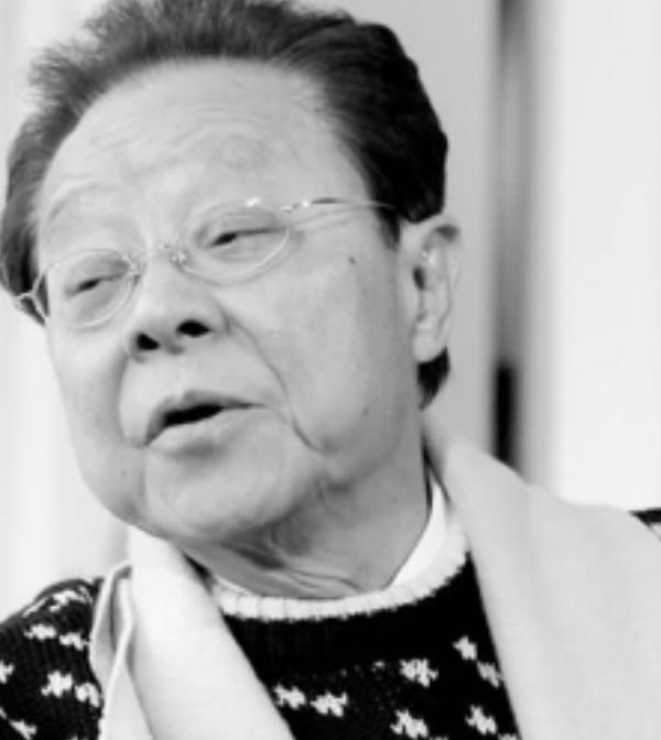 2006年董驃去世，葬禮上成龍曾志偉扶靈，四妻七子為何不爭奪遺產