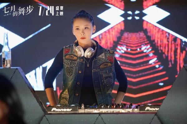 王思聰前女友主演電影,上映沒濺起一絲水花,票房還只有156萬 王思聰前女友主演電影,上映沒濺起一絲水花,票房還只有156萬