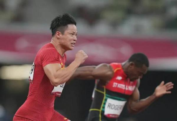 “百米飛人”蘇炳添今日百米首秀,成功的男人背後總有一個女人 “百米飛人”蘇炳添今日百米首秀,成功的男人背後總有一個女人