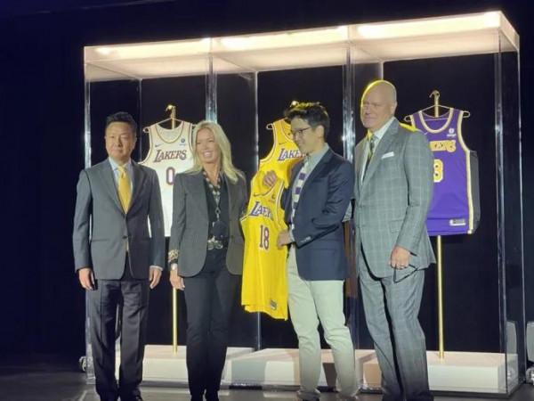 新賽季新氣象,湖人正式更換球衣贊助商 新賽季新氣象,湖人正式更換球衣贊助商