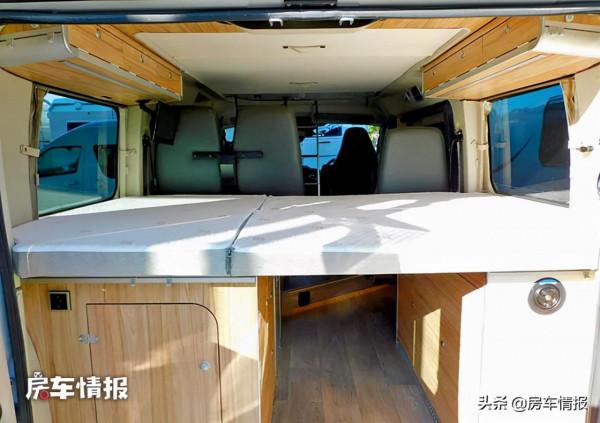 新款菲亞特房車，長度僅5米能住一家四口，2.3T動力挺猛帶9個擋