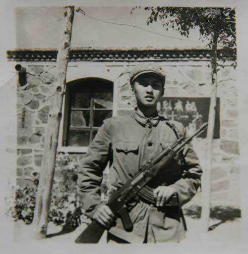 樊建川:辭職副市長,瘋狂變賣資產,只為花80億“收破爛”? 樊建川:辭職副市長,瘋狂變賣資產,只為花80億“收破爛”?