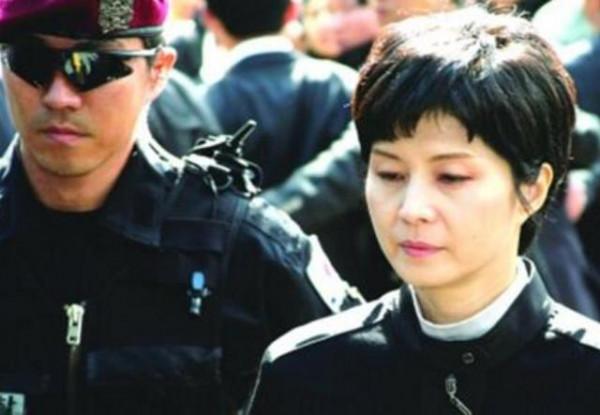 87年女特工炸客機致115人喪生，被捕後謊稱是中國人，為何被特赦