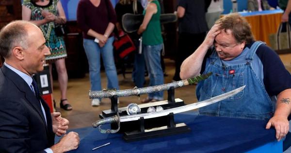 1985年他用3184元買下一把長劍，36年後價格漲到63萬