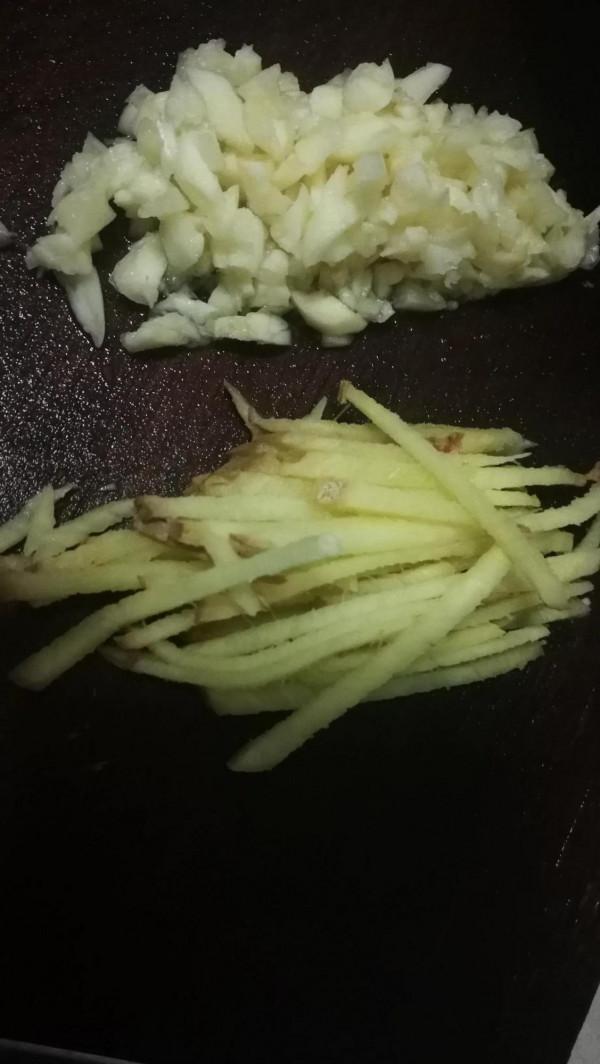 鹹菜炒肥腸～味道好極了