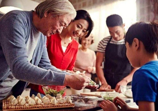 女子婚後回孃家蹭飯,被父母“關門送客”,網友卻表示很羨慕 女子婚後回孃家蹭飯,被父母“關門送客”,網友卻表示很羨慕