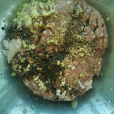 百吃不厭的韭黃肉水餃,你會做嗎? 百吃不厭的韭黃肉水餃,你會做嗎?