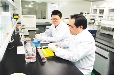 “不為自己國家做點事 讀那麼多書有什麼用” “不為自己國家做點事 讀那麼多書有什麼用”