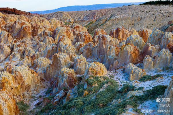 新疆有個五彩灘