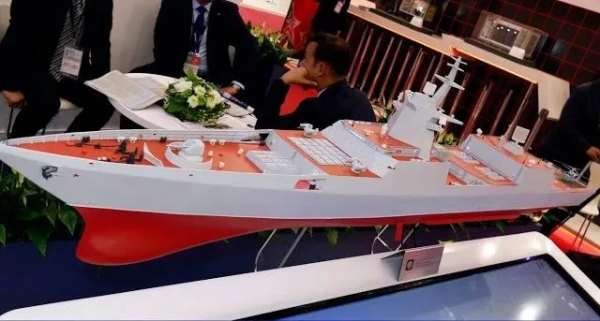 一張圖引發熱議:中國055大驅與俄羅斯光榮級巡洋艦,誰才是強者 一張圖引發熱議:中國055大驅與俄羅斯光榮級巡洋艦,誰才是強者