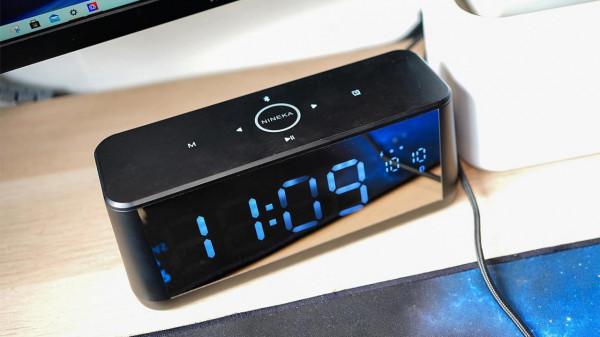 1.2m小桌子能放點啥?分享桌上好物,和一臺輕度RGB主機 1.2m小桌子能放點啥?分享桌上好物,和一臺輕度RGB主機