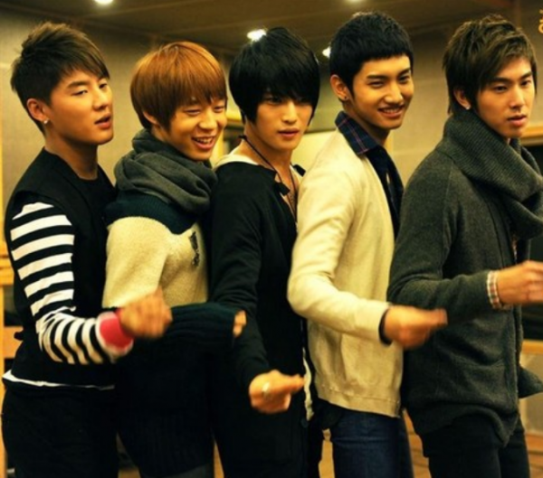 韓國兩大元老男團合體發新歌,時隔16年粉絲圓夢,網友:活久見 韓國兩大元老男團合體發新歌,時隔16年粉絲圓夢,網友:活久見