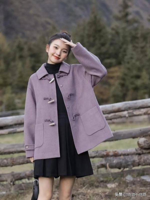 真正高階的女人，不管穿大衣、風衣，都不會配打底褲，拉低氣質