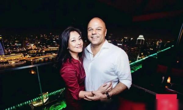 5對娛樂圈的跨國夫妻，有人結婚30年恩愛如初，有人36歲高齡生女