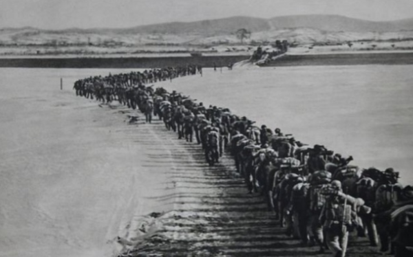 25萬志願軍為何戰後仍駐紮朝鮮？五年後撤離，才知偉人英明之處