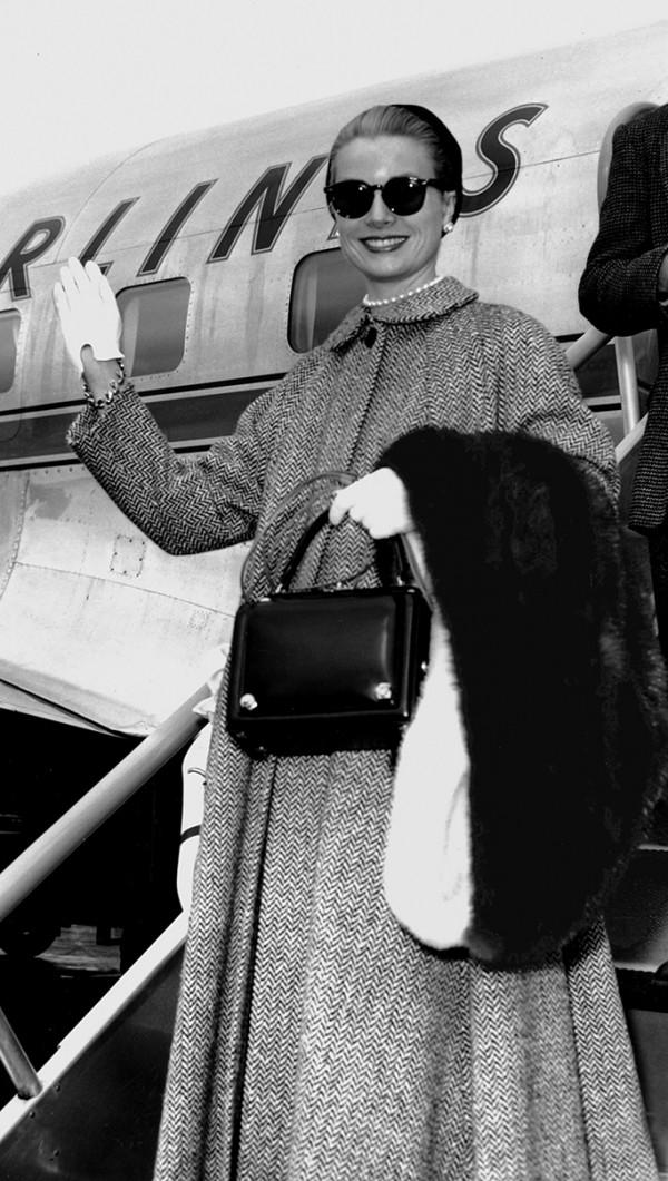 赫本和格蕾絲·凱利造型全方位對比:從銀幕穿搭到私服,你pick誰 赫本和格蕾絲·凱利造型全方位對比:從銀幕穿搭到私服,你pick誰