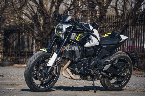 第一梯隊中的No:1 試駕春風700CL-X SPORT