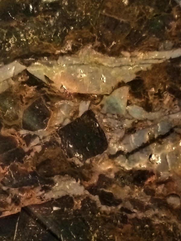 這個是什麼岩石？