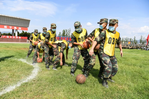 東風快遞員的週末,原來軍營生活也可以這麼潮! 東風快遞員的週末,原來軍營生活也可以這麼潮!