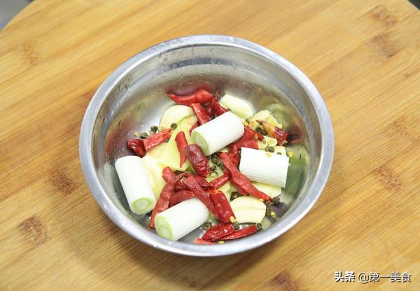 鴨脖怎麼做好吃，紅燒秘方交給你，自己在家就能做，吃一次就愛上