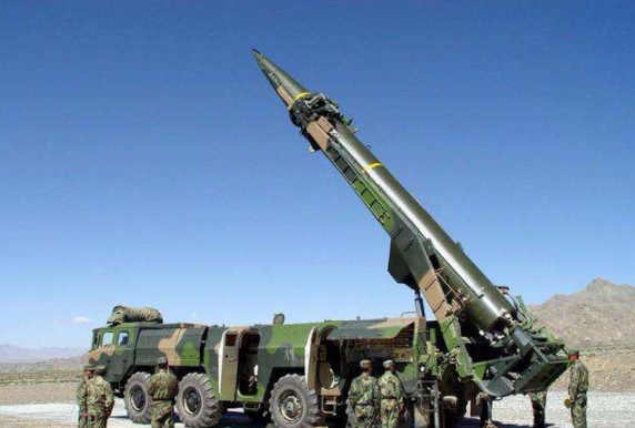 坐火車的東風41：鐵路機動洲際導彈那麼好，中國為何不裝備？