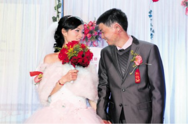 兵哥哥浴火救44人，身體燒傷90&percnt;，住院期間，因禍結緣娶女神為妻