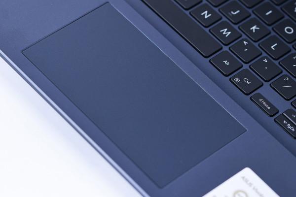 八核銳龍搭OLED好屏 華碩無畏Pro15銳龍版評測 八核銳龍搭OLED好屏 華碩無畏Pro15銳龍版評測