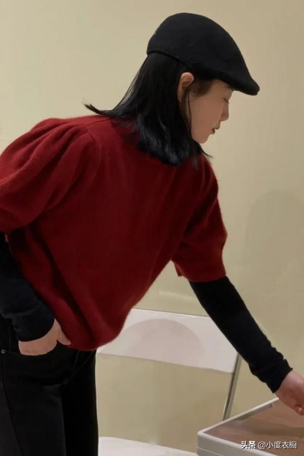 一見鍾情的短袖款酒紅色羊毛絨毛衣讓我著迷