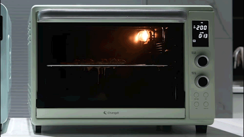 相同價位入門級烤箱差別居然這麼大!入門級烤箱對比評測 相同價位入門級烤箱差別居然這麼大!入門級烤箱對比評測