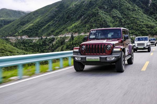 試駕國內最強牧馬人車型!有了電機加持,它還是越野利器嗎? 試駕國內最強牧馬人車型!有了電機加持,它還是越野利器嗎?