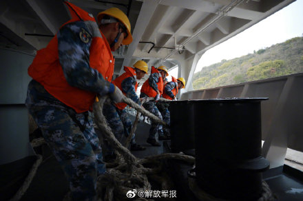 蹈海踏浪！戰艦雷霆出擊