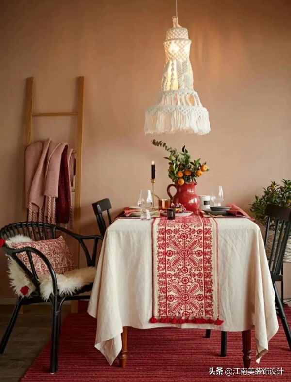 除了貼對聯，還有哪些可以增添居家新年喜慶氣息？