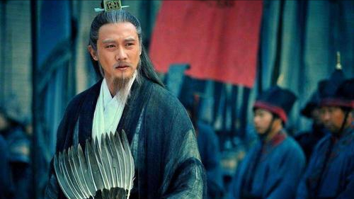 四川出土1700年前的古墓,墓中發現幾十只諸葛連弩,諸葛亮真聰明 四川出土1700年前的古墓,墓中發現幾十只諸葛連弩,諸葛亮真聰明